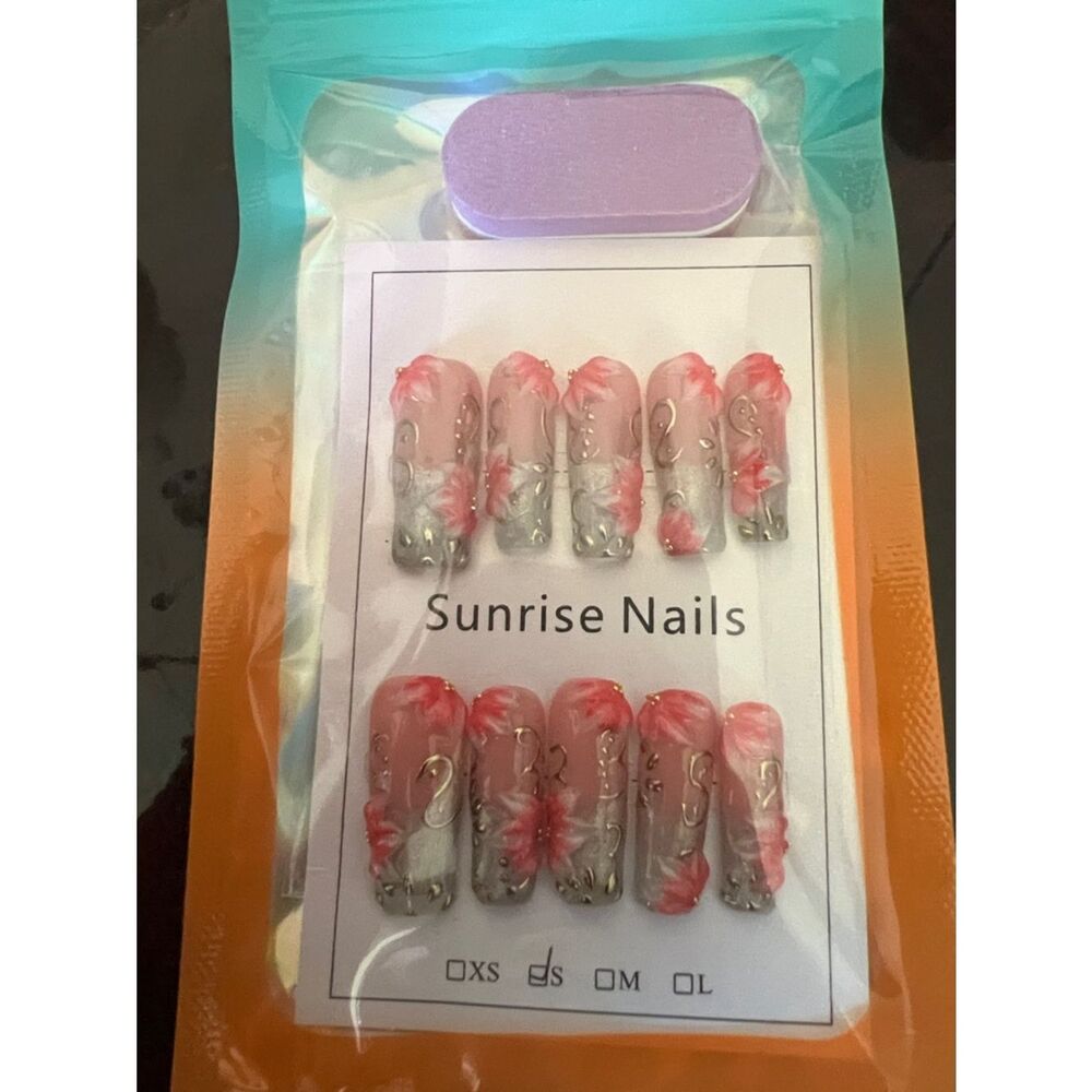 Sunrise Nails Pink Floral Press-On Set